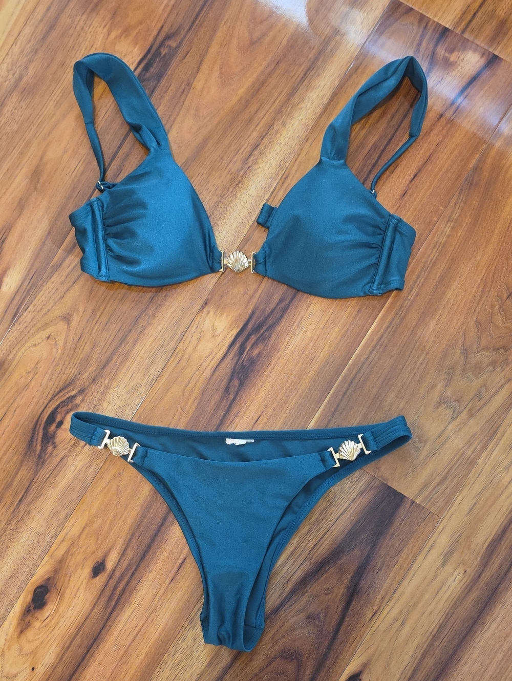 Emerald Green Gold Shell-Accent Bikini Set - NWOT